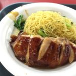 シンガポールの屋台がミシュランで星獲得!3時間並んで食べたよ